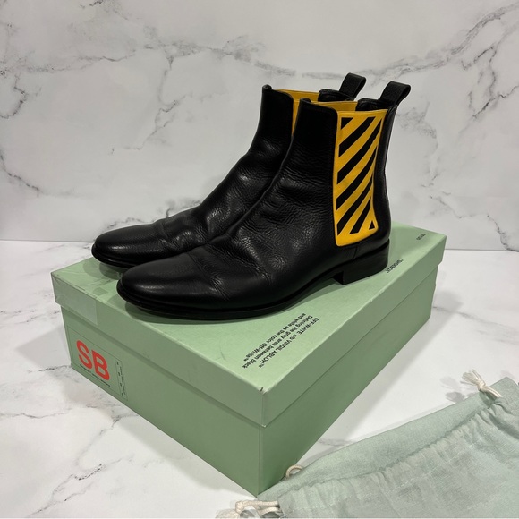 OFF WHITE Men’s Striped-Gore Leather Chelsea Boot - Picture 2 of 6